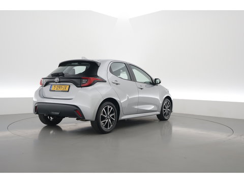 Toyota Yaris 1.5 VVT-i Dynamic | Navi by Apple CarPlay | Camera | Keyless | Adapt. Cruise | Airco | LED |