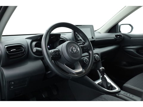 Toyota Yaris 1.5 VVT-i Dynamic | Navi by Apple CarPlay | Camera | Keyless | Adapt. Cruise | Airco | LED |