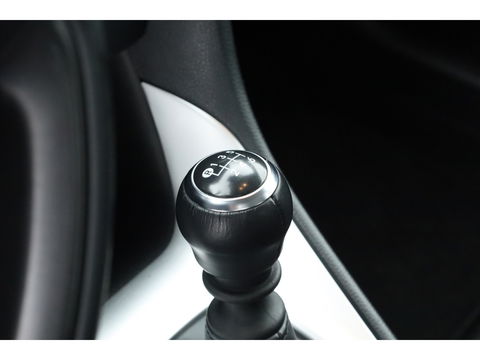 Toyota Yaris 1.5 VVT-i Dynamic | Navi by Apple CarPlay | Camera | Keyless | Adapt. Cruise | Airco | LED |