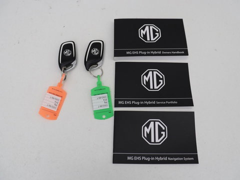 MG EHS 1.5 TGDI PHEV Comfort | SOH 96% | Origineel NL | Leder | Adaptive cruise | Stoelverwarming | Carplay | Camera | Digital Cockpit | Navigatie | Keyless | Plug In