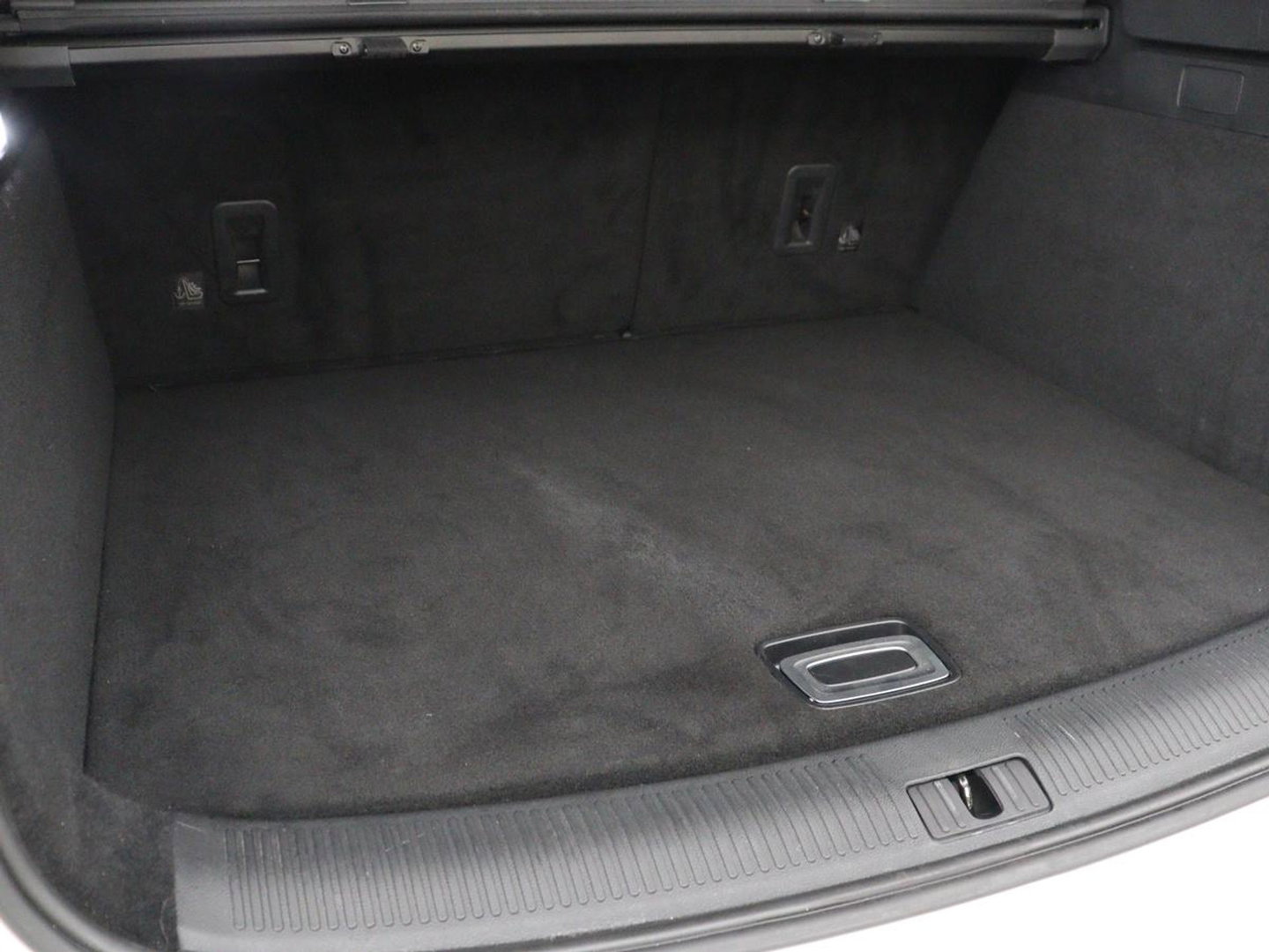 MG EHS 1.5 TGDI PHEV Comfort | SOH 96% | Origineel NL | Leder | Adaptive cruise | Stoelverwarming | Carplay | Camera | Digital Cockpit | Navigatie | Keyless | Plug In