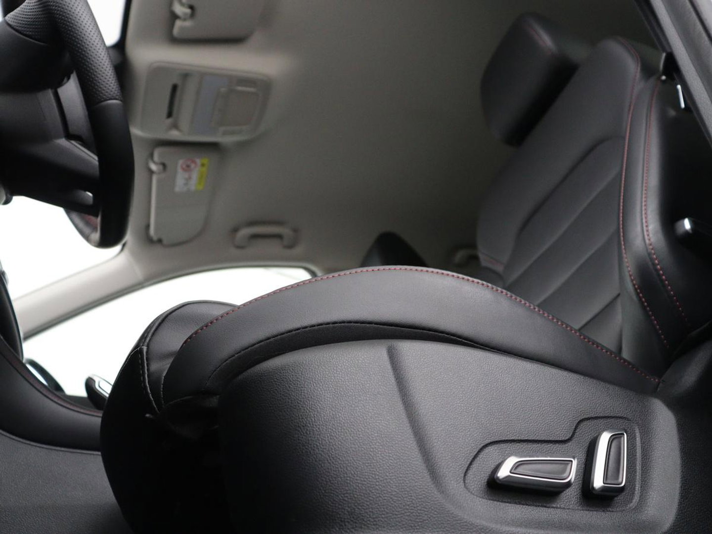 MG EHS 1.5 TGDI PHEV Comfort | SOH 96% | Origineel NL | Leder | Adaptive cruise | Stoelverwarming | Carplay | Camera | Digital Cockpit | Navigatie | Keyless | Plug In