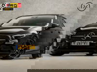 Mercedes-Benz A-Klasse - 220 AMG Sport 190Pk Automaat (SCHUIFDAK, GROOT NAVI, SFEERVERLICHTING, CAMERA, STOELVERWARMING, SPORTSTOELEN, GETINT GLAS, LEDER/ALCANTARRA, NIEUWSTAAT)