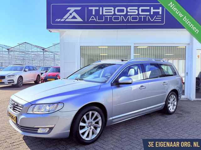 Volvo V70 - 2.0 T4 AUT Polar+ Schuifdak Xenon Leder Trekhaak