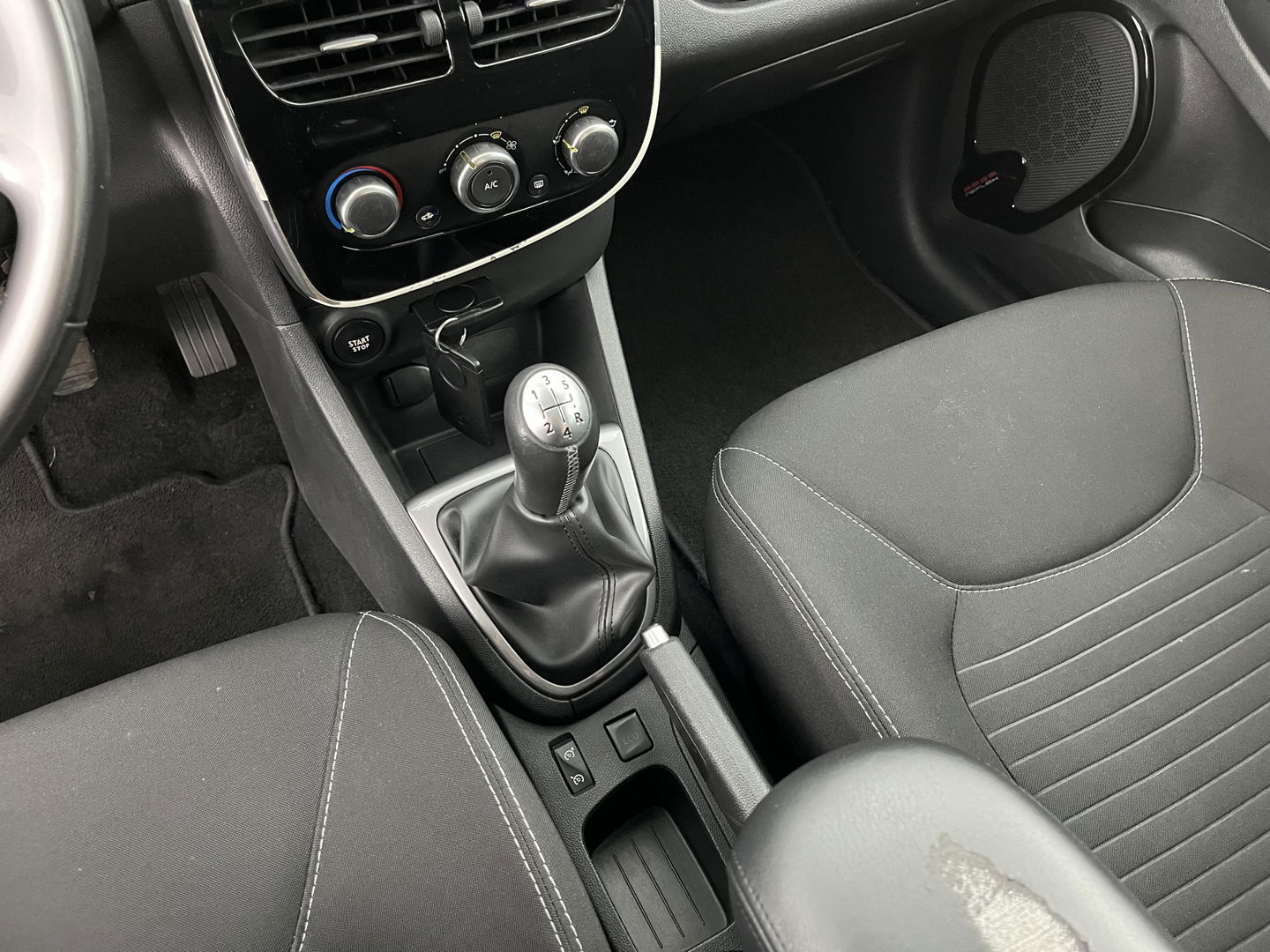 Renault Clio Estate 1.5 dCi ECO Dynamique *NAVI-FULLMAP | AIRCO | CRUISE | KEYLESS | COMFORT-SEATS | BASS-REFLEX-AUDIO | 16"ALU*