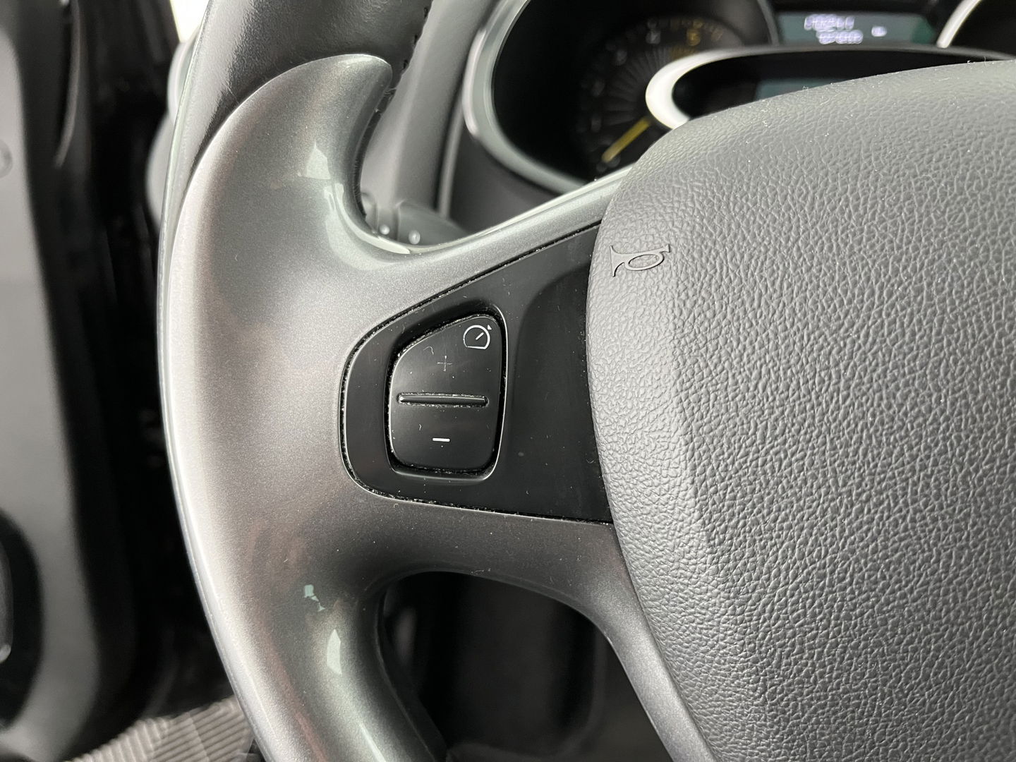 Renault Clio Estate 1.5 dCi ECO Dynamique *NAVI-FULLMAP | AIRCO | CRUISE | KEYLESS | COMFORT-SEATS | BASS-REFLEX-AUDIO | 16"ALU*