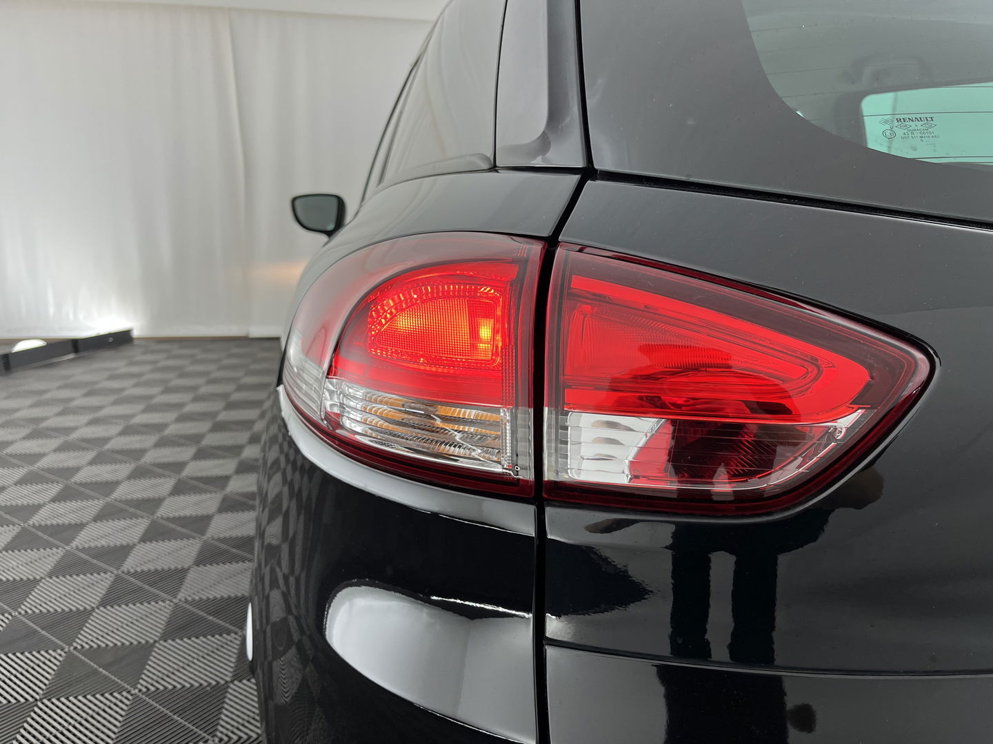 Renault Clio Estate 1.5 dCi ECO Dynamique *NAVI-FULLMAP | AIRCO | CRUISE | KEYLESS | COMFORT-SEATS | BASS-REFLEX-AUDIO | 16"ALU*