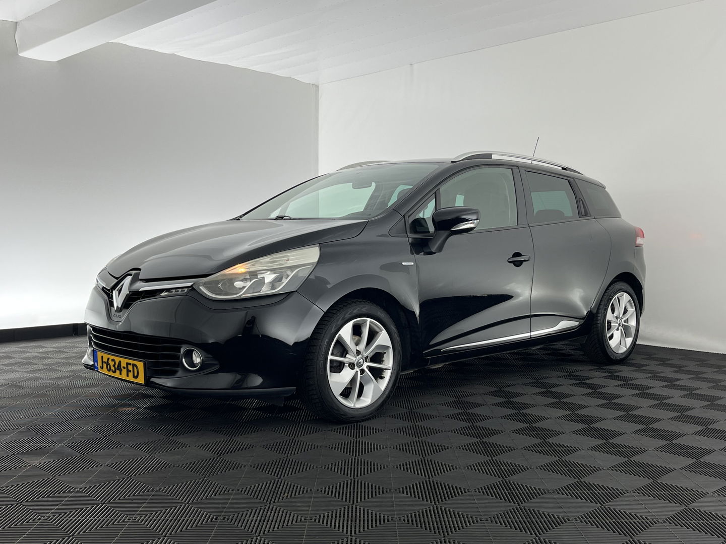 Renault Clio Estate 1.5 dCi ECO Dynamique *NAVI-FULLMAP | AIRCO | CRUISE | KEYLESS | COMFORT-SEATS | BASS-REFLEX-AUDIO | 16"ALU*