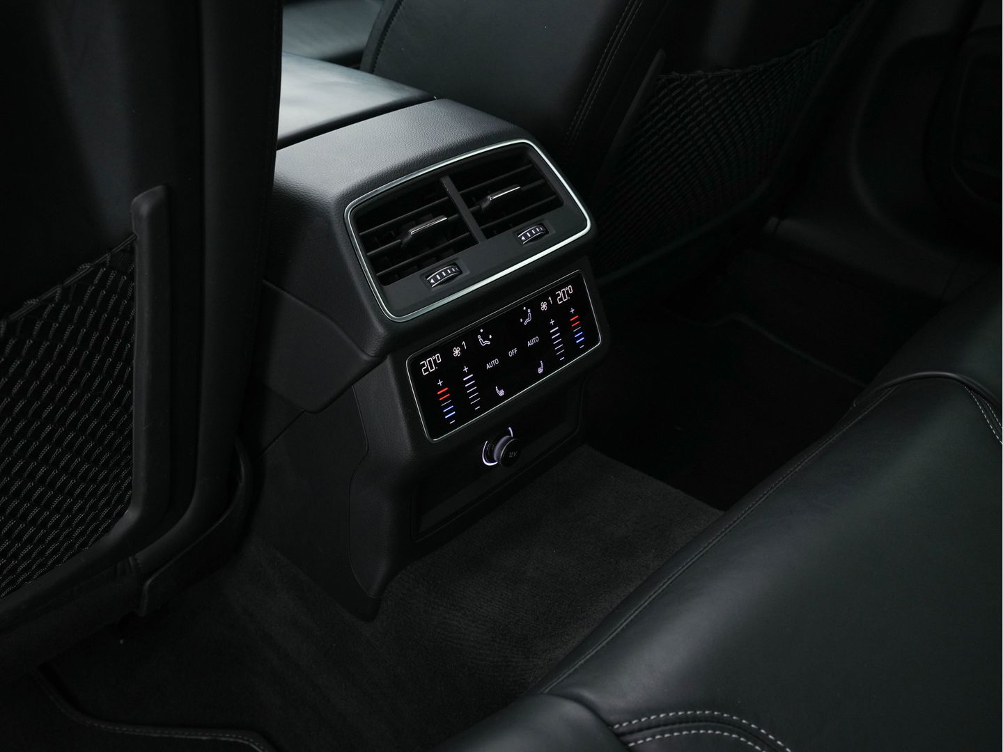 Audi S6 Limousine TDI Quattro Black Edition Aut. *PANO | LEATHER | BANG&OLUFSEN-AUDIO | MATRIX-LED | DIGI-COCKPIT | HEAD-UP | SPORTSEATS | BLINDSPOT | LANE-ASSIST | MEMORY-PACK | AIRSUSPENSION | ADAPT.CRUISE | NAVI-FULLMAP | ...