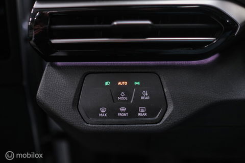 Volkswagen ID.4 Pro 77 kWh | 2023 | Trekhaak | NL auto NAP | Stoelverwarming | Alcantara | Ambiance |