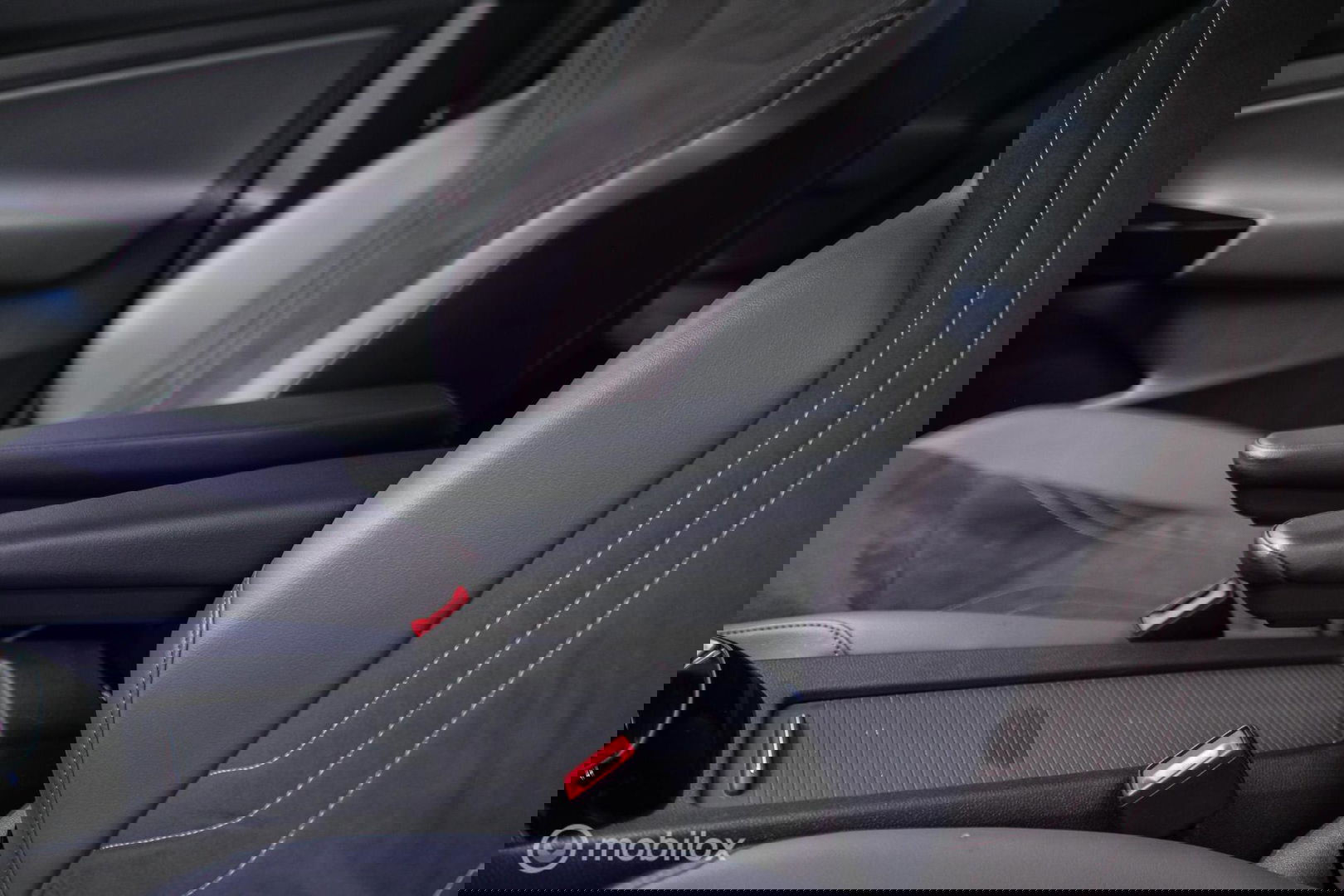 Volkswagen ID.4 Pro 77 kWh | 2023 | Trekhaak | NL auto NAP | Stoelverwarming | Alcantara | Ambiance |