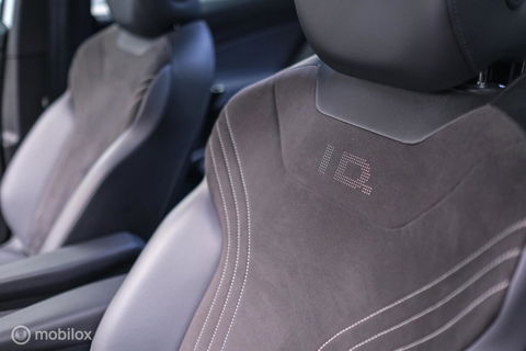 Volkswagen ID.4 Pro 77 kWh | 2023 | Trekhaak | NL auto NAP | Stoelverwarming | Alcantara | Ambiance |