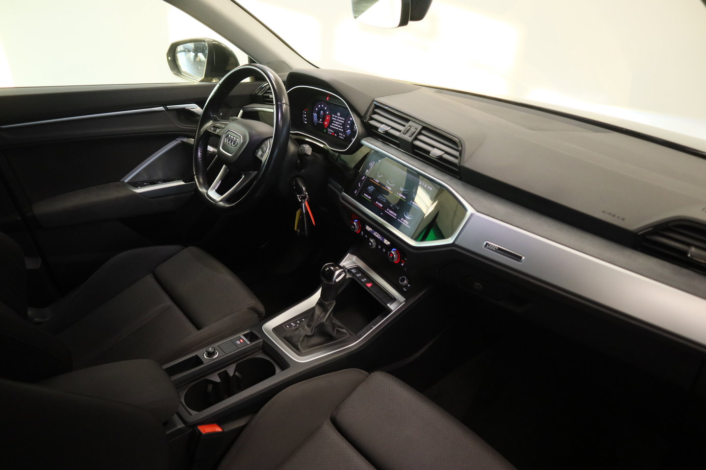 Audi Q3 Sportback 35 TFSI Pro Line business Camera 21'' ACC PDC LED 24 Maanden garantie* (Vraag naar de voorwaarden)