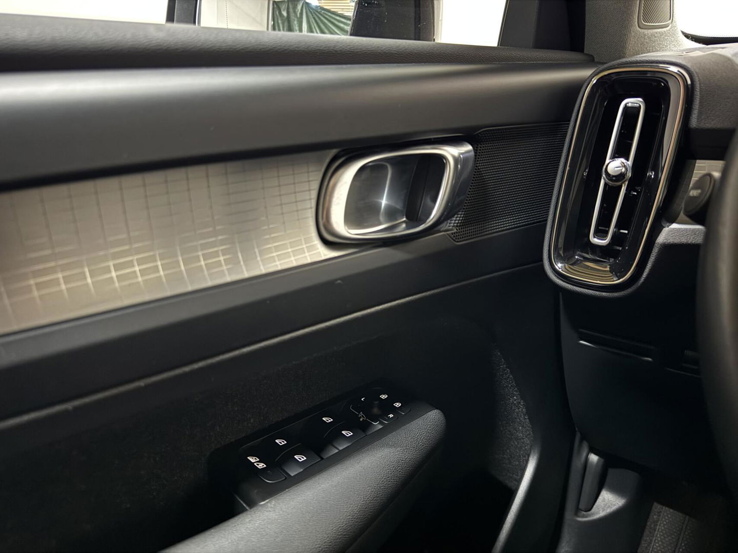 Volvo XC40 1.5 T5 Recharge R-Design Pano Leer Camera Cruise Carplay