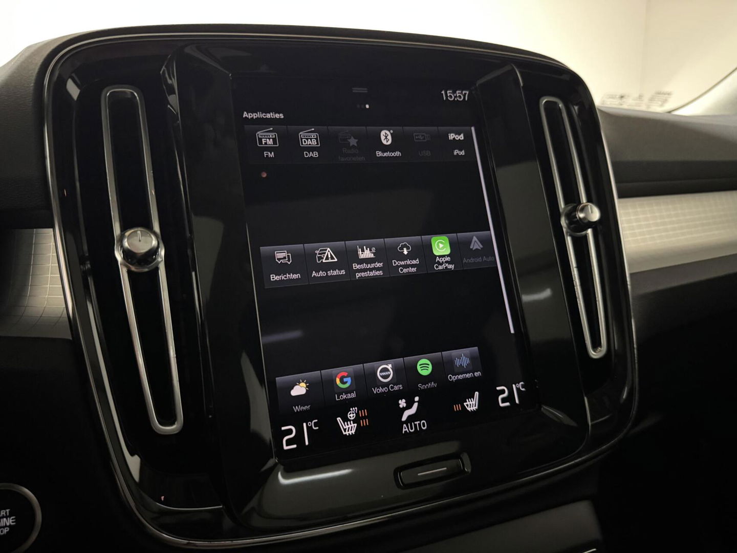 Volvo XC40 1.5 T5 Recharge R-Design Pano Leer Camera Cruise Carplay