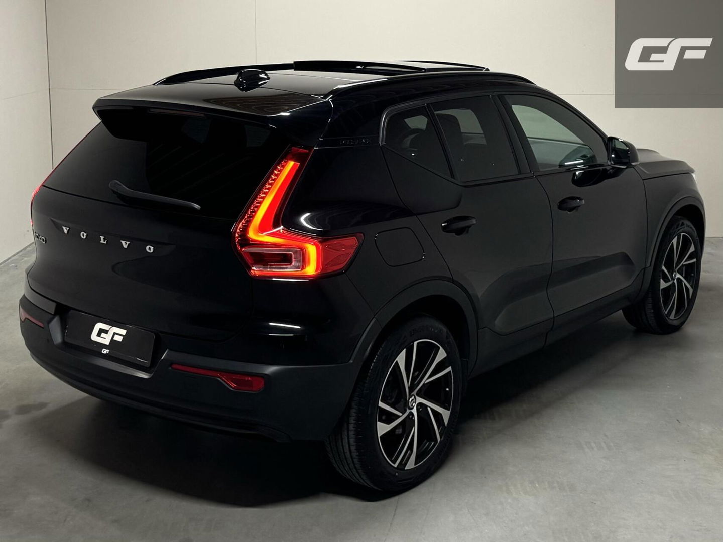 Volvo XC40 1.5 T5 Recharge R-Design Pano Leer Camera Cruise Carplay