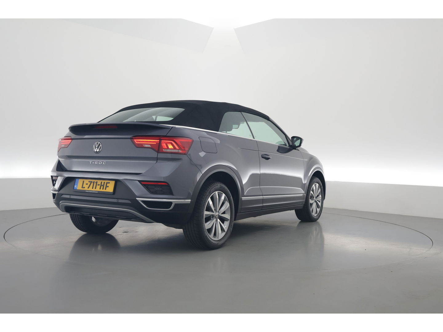 Volkswagen T-Roc Cabrio 1.5 TSI Style DSG | Apple CarPlay & Android Auto | Stoelverw | Adapt. Cruise | PDC V+A