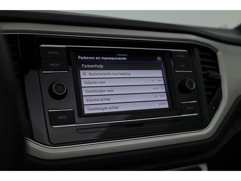 Volkswagen T-Roc Cabrio 1.5 TSI Style DSG | Apple CarPlay & Android Auto | Stoelverw | Adapt. Cruise | PDC V+A