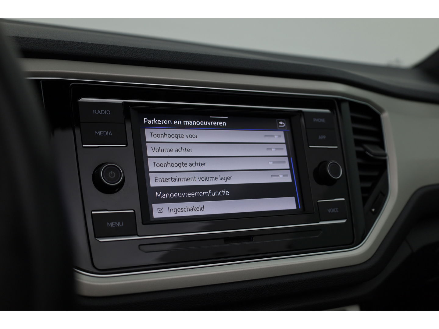 Volkswagen T-Roc Cabrio 1.5 TSI Style DSG | Apple CarPlay & Android Auto | Stoelverw | Adapt. Cruise | PDC V+A