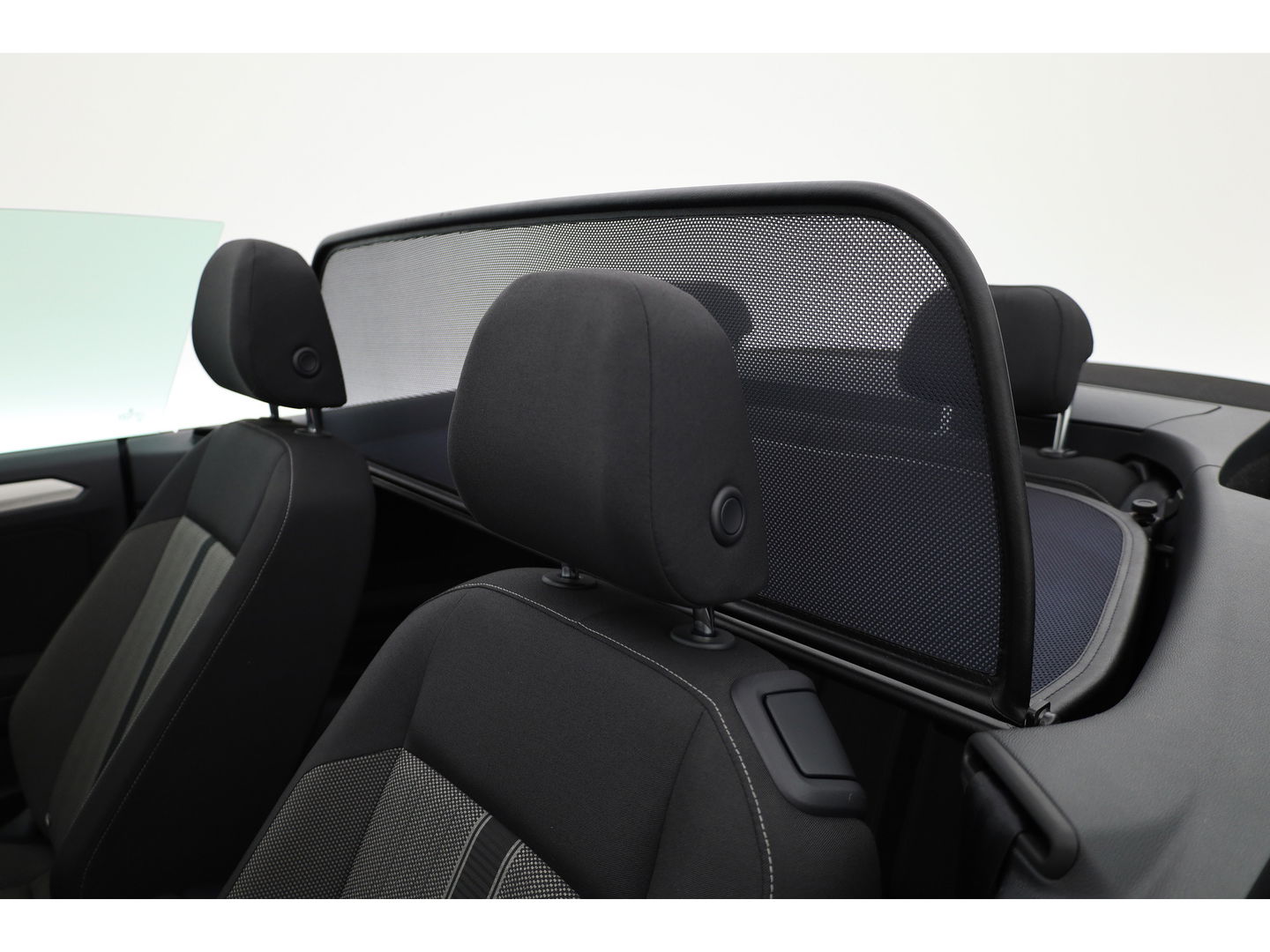 Volkswagen T-Roc Cabrio 1.5 TSI Style DSG | Apple CarPlay & Android Auto | Stoelverw | Adapt. Cruise | PDC V+A