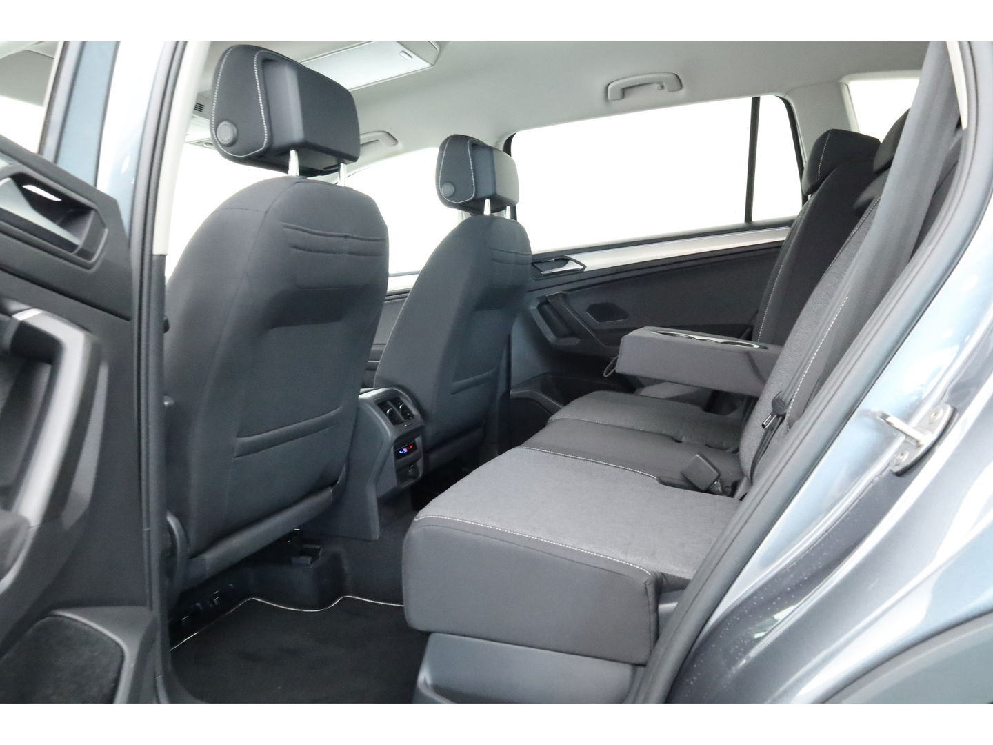 Volkswagen Tiguan Allspace 1.5 TSI DSG | Camera | Elek. Trekhaak | Stoel- Stuurverw. | Keyless | Adapt. Cruise | CarPlay |