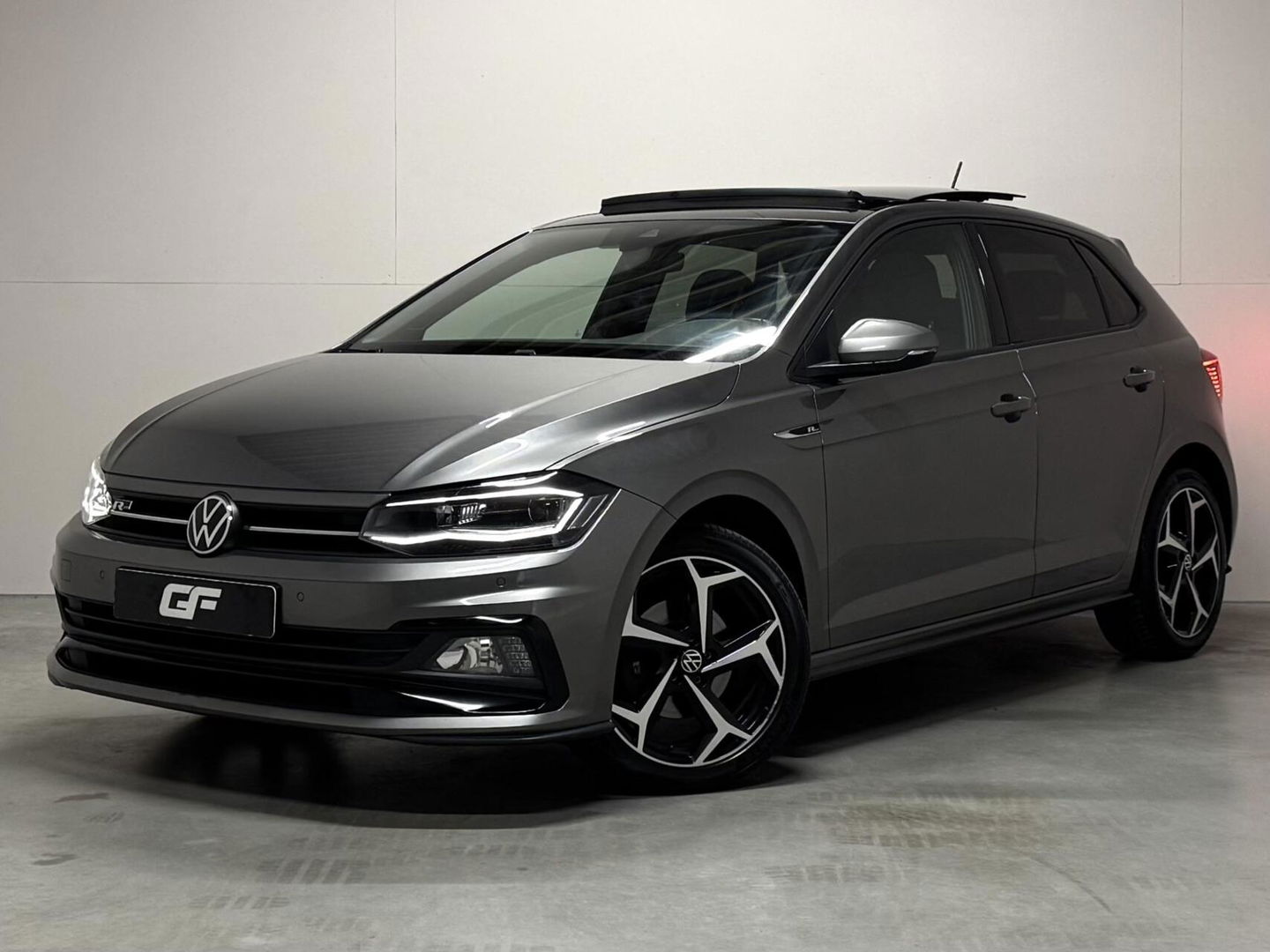 Volkswagen Polo 1.0 TSI 2x R-Line Pano Virtual DSG Carplay Camera NAP