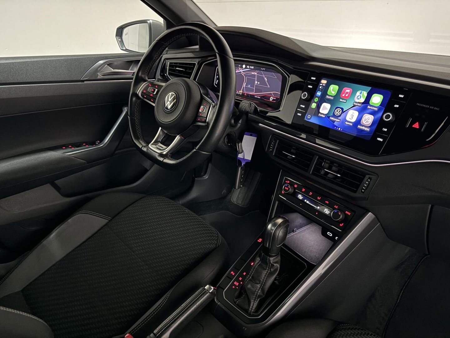 Volkswagen Polo 1.0 TSI 2x R-Line Pano Virtual DSG Carplay Camera NAP