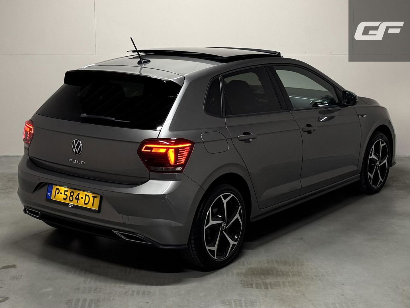 Volkswagen Polo 1.0 TSI 2x R-Line Pano Virtual DSG Carplay Camera NAP