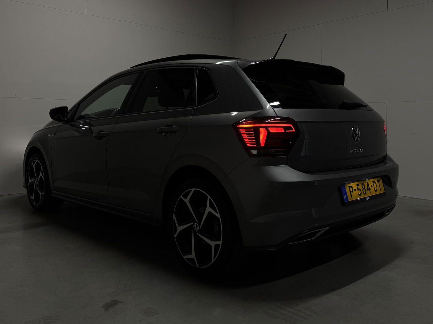 Volkswagen Polo 1.0 TSI 2x R-Line Pano Virtual DSG Carplay Camera NAP