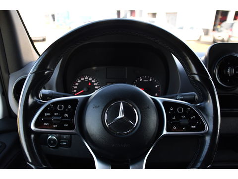 Mercedes-Benz Sprinter 319 V6 3.0 CDI L2H2 PB Edition Camera, Cruise, Carplay, 3500kg Trekhaak, 10,5'' Mbux, LED, Stoelverwarming, Automaat Uniek!