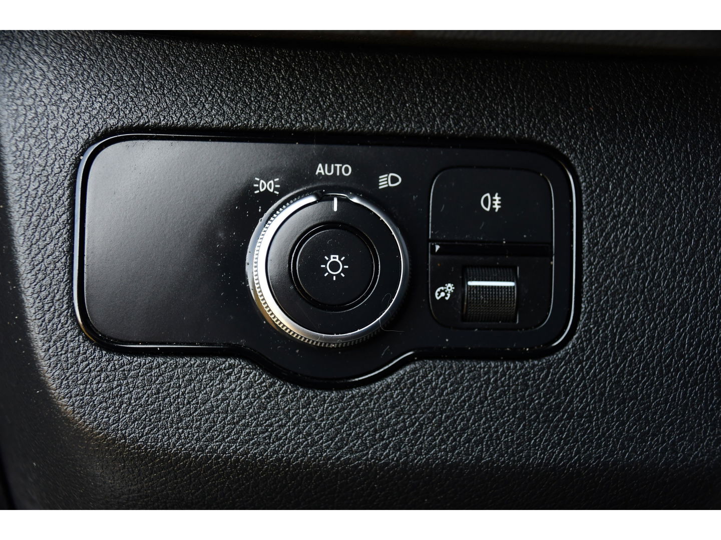 Mercedes-Benz Sprinter 319 V6 3.0 CDI L2H2 PB Edition Camera, Cruise, Carplay, 3500kg Trekhaak, 10,5'' Mbux, LED, Stoelverwarming, Automaat Uniek!