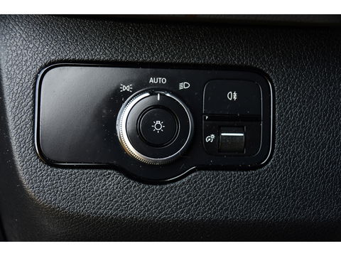 Mercedes-Benz Sprinter 319 V6 3.0 CDI L2H2 PB Edition Camera, Cruise, Carplay, 3500kg Trekhaak, 10,5'' Mbux, LED, Stoelverwarming, Automaat Uniek!