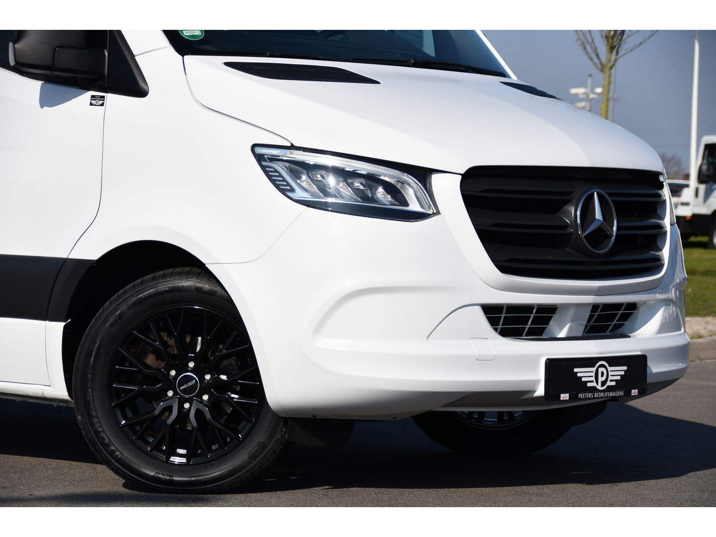 Mercedes-Benz Sprinter 319 V6 3.0 CDI L2H2 PB Edition Camera, Cruise, Carplay, 3500kg Trekhaak, 10,5'' Mbux, LED, Stoelverwarming, Automaat Uniek!