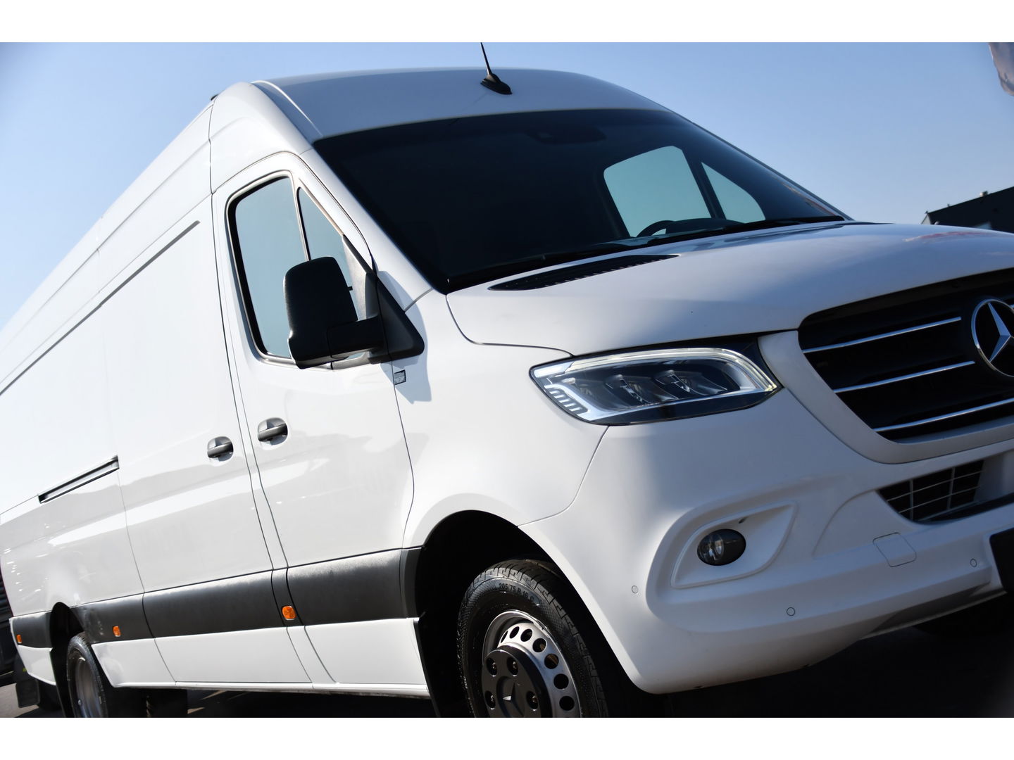 Mercedes-Benz Sprinter 519 V6 3.0 CDI L3H2 PB Edition Camera, Cruise, Carplay, LED, 3500kg Trekhaak, 10,5'' Mbux, Stoelverwarming, Softclose, Uniek!