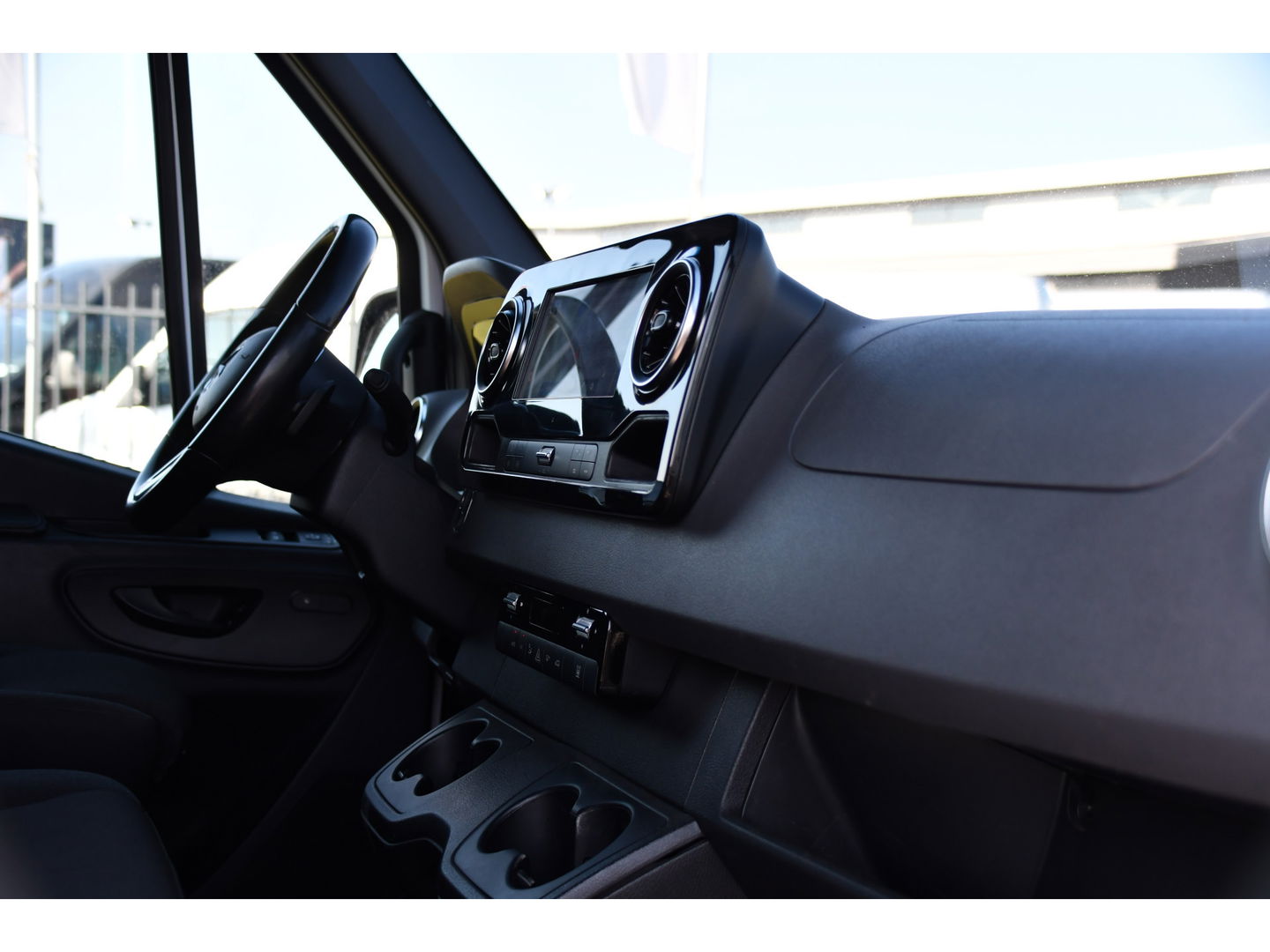 Mercedes-Benz Sprinter 519 V6 3.0 CDI L3H2 PB Edition Camera, Cruise, Carplay, LED, 3500kg Trekhaak, 10,5'' Mbux, Stoelverwarming, Softclose, Uniek!