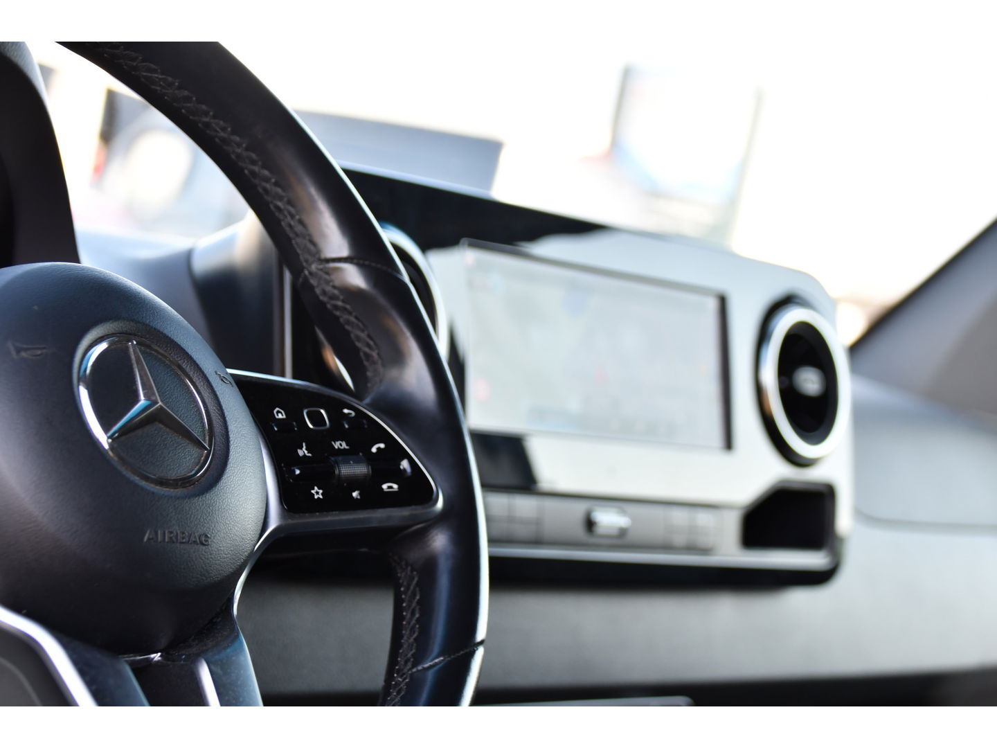 Mercedes-Benz Sprinter 519 V6 3.0 CDI L3H2 PB Edition Camera, Cruise, Carplay, LED, 3500kg Trekhaak, 10,5'' Mbux, Stoelverwarming, Softclose, Uniek!