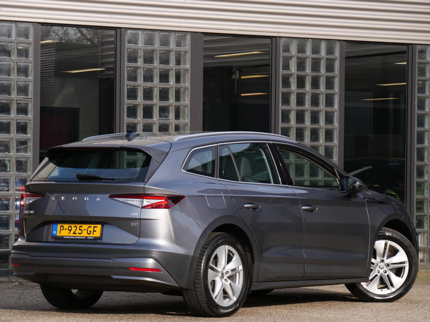 Škoda Enyaq iV 80/ CLIMATE PACK/ TREKHAAK/ PARKEERVERWARMING/ SOH 92%