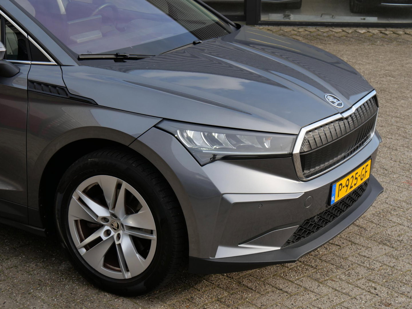 Škoda Enyaq iV 80/ CLIMATE PACK/ TREKHAAK/ PARKEERVERWARMING/ SOH 92%