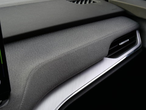 Škoda Enyaq iV 80/ CLIMATE PACK/ TREKHAAK/ PARKEERVERWARMING/ SOH 92%