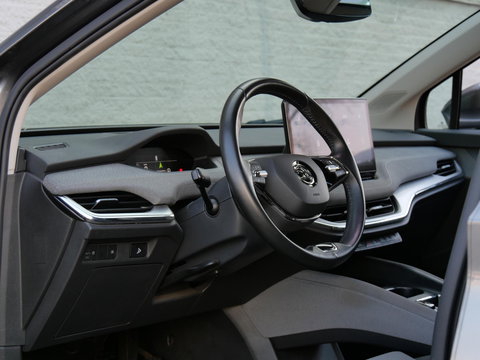 Škoda Enyaq iV 80/ CLIMATE PACK/ TREKHAAK/ PARKEERVERWARMING/ SOH 92%