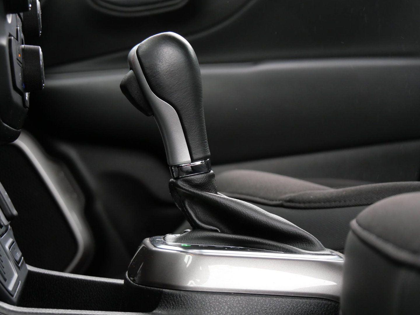 Jeep Renegade 1.3T LIMITED/ AFN. TREKHAAK/ CARPLAY/ PDC V+A/ ALL-SEASON BANDEN