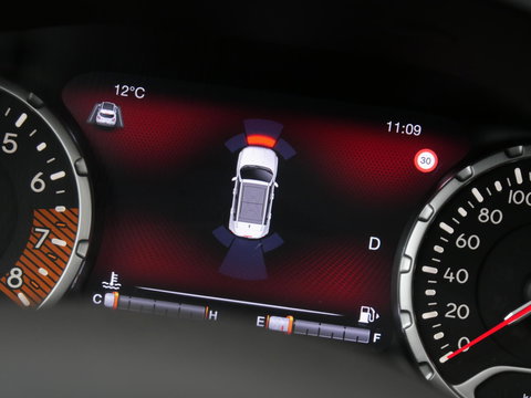 Jeep Renegade 1.3T LIMITED/ AFN. TREKHAAK/ CARPLAY/ PDC V+A/ ALL-SEASON BANDEN