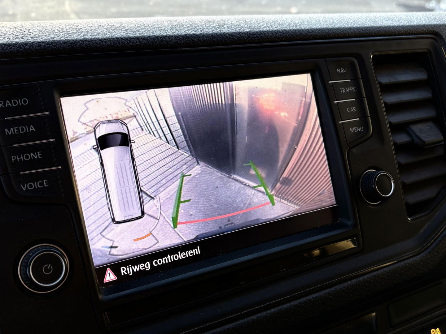 Volkswagen Crafter 35 2.0 TDI L4H3 | ERGO SEAT | CAMERA | PARKEERSENSOREN RONDOM