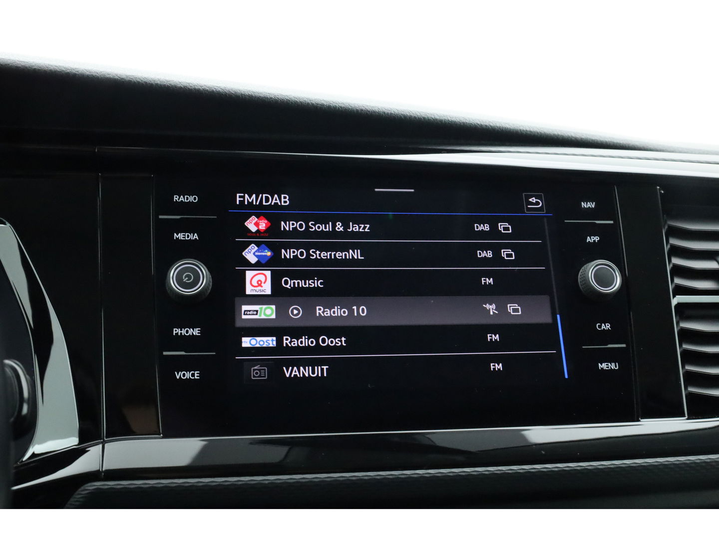 Volkswagen Transporter 2.0 TDI L2H1 4Motion Automaat/DSG Comfortline | Standkachel | Dig. Cockpit | Camera+PDC | Stoelverw. | Adapt. Cruise | Nav+App.Connect | LED