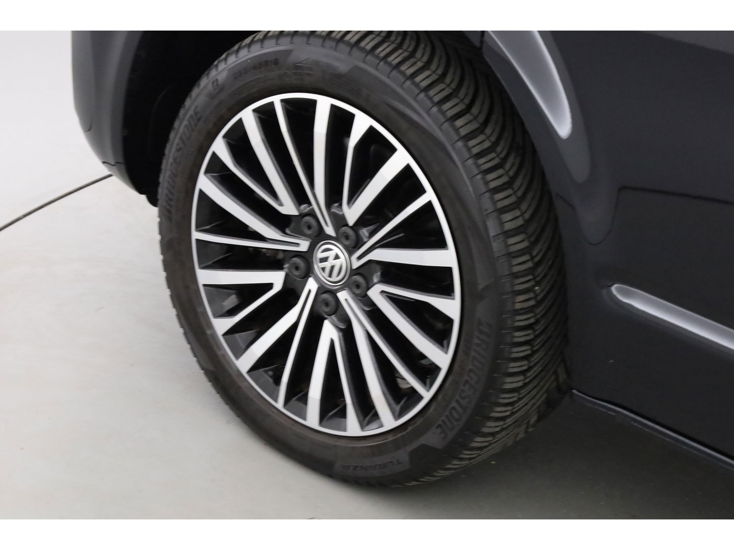 Volkswagen Transporter 2.0 TDI L2H1 4Motion Automaat/DSG Comfortline | Standkachel | Dig. Cockpit | Camera+PDC | Stoelverw. | Adapt. Cruise | Nav+App.Connect | LED