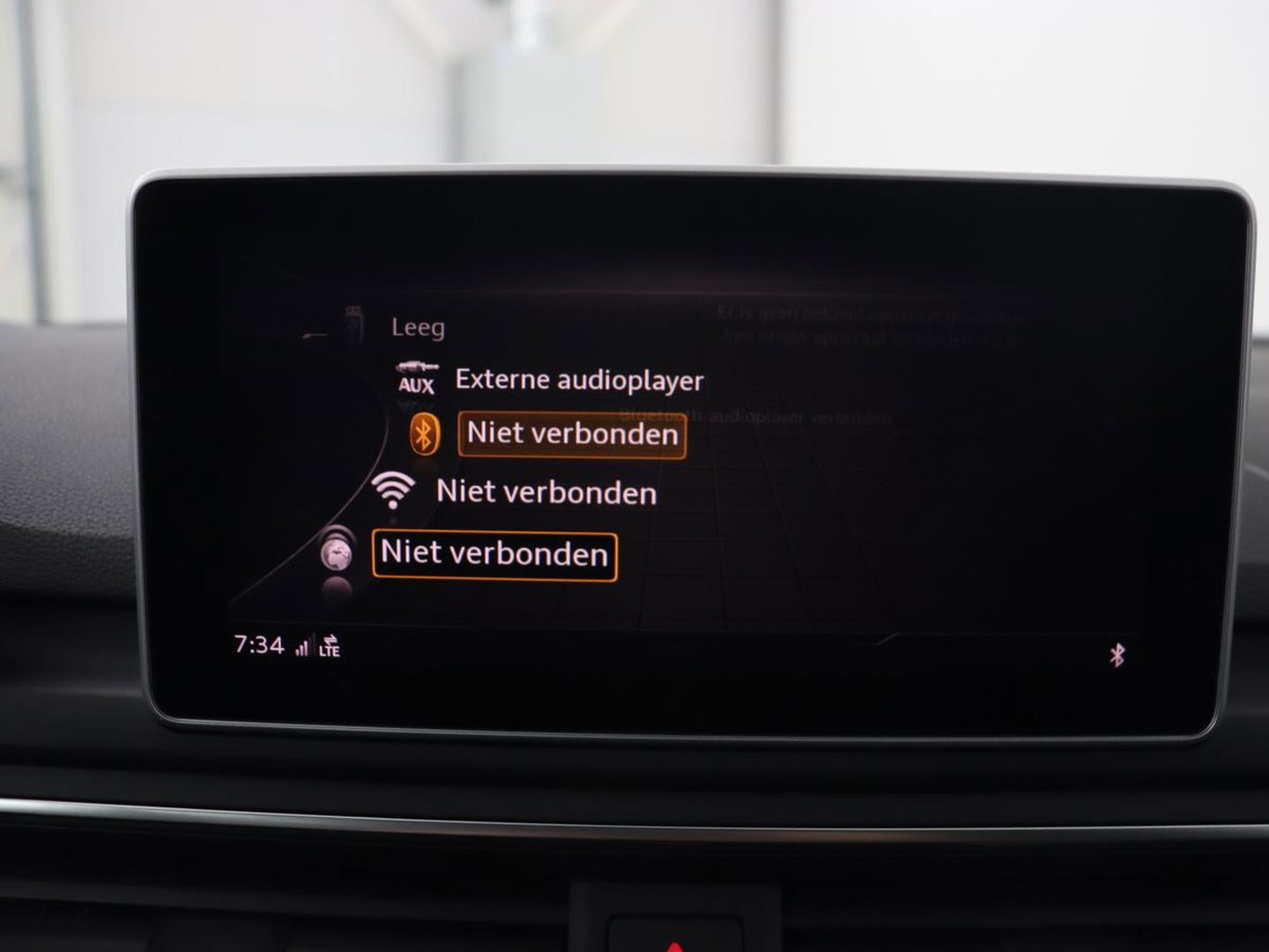 Audi A4 40 TFSI Sport S Line Black Edition | Stoelverwarming | Adaptive cruise | Keyless | Virtual Cockpit | Carplay | Half leder | Navigatie | Full LED | 19'' | Sportstoelen | Sfeerverlichting