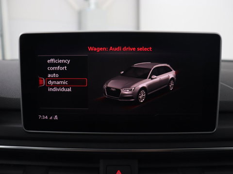 Audi A4 40 TFSI Sport S Line Black Edition | Stoelverwarming | Adaptive cruise | Keyless | Virtual Cockpit | Carplay | Half leder | Navigatie | Full LED | 19'' | Sportstoelen | Sfeerverlichting