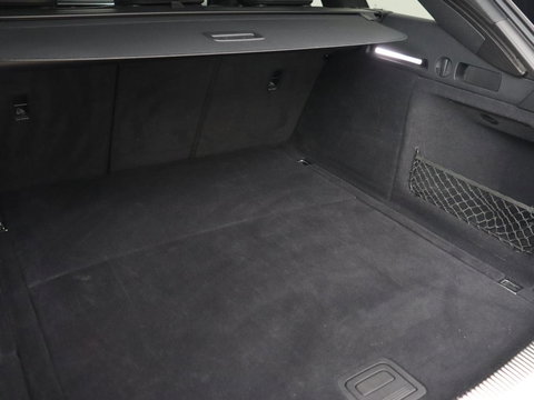 Audi A4 40 TFSI Sport S Line Black Edition | Stoelverwarming | Adaptive cruise | Keyless | Virtual Cockpit | Carplay | Half leder | Navigatie | Full LED | 19'' | Sportstoelen | Sfeerverlichting