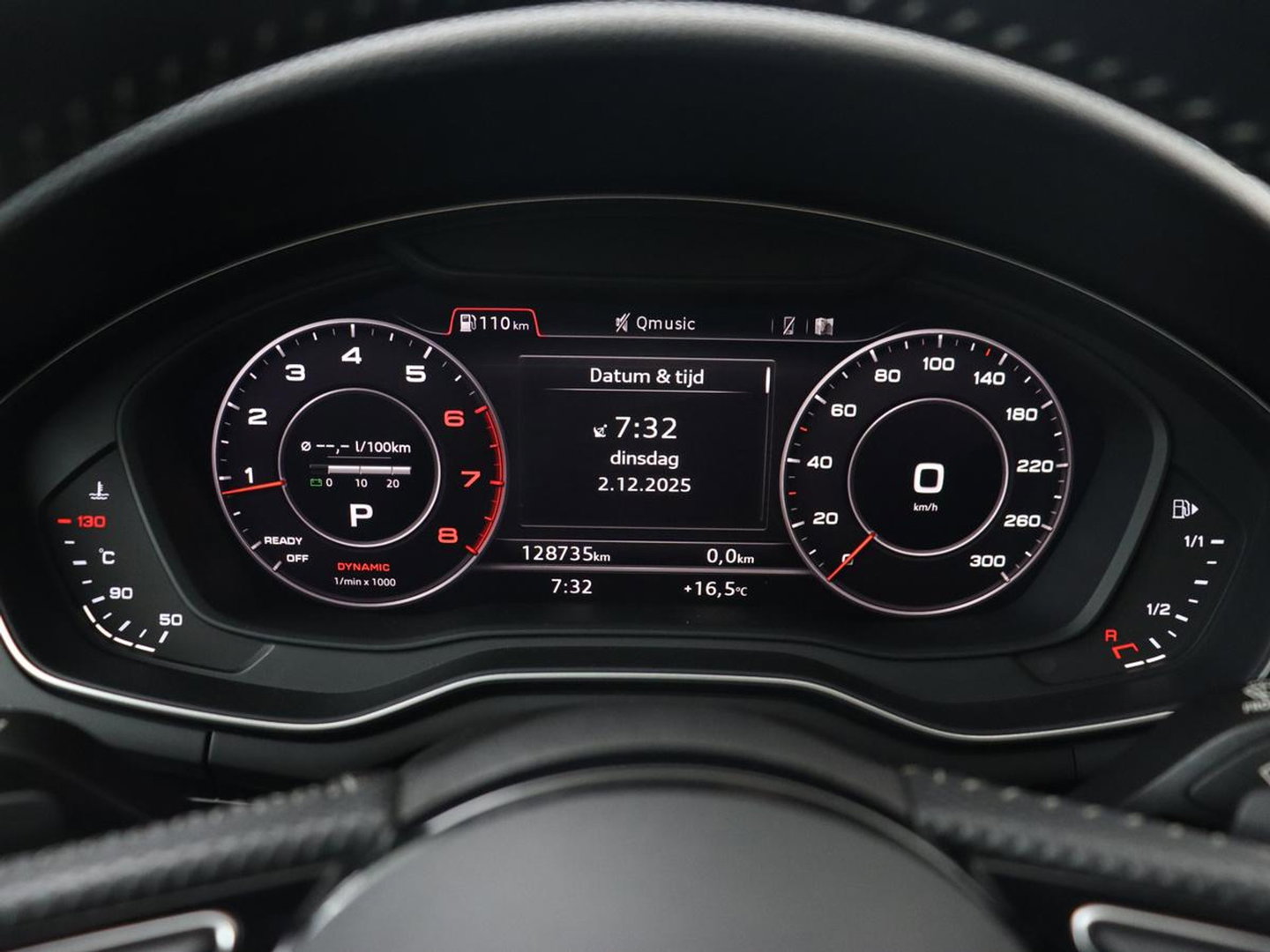 Audi A4 40 TFSI Sport S Line Black Edition | Stoelverwarming | Adaptive cruise | Keyless | Virtual Cockpit | Carplay | Half leder | Navigatie | Full LED | 19'' | Sportstoelen | Sfeerverlichting