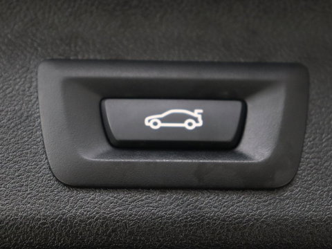 BMW 5 Serie 520i Business Edition Plus | Nappaleder | Stoelverwarming | Carplay | Laserlicht | Navigatie | Live Cockpit | Parkeerhulp | Climate control | Comfortstoelen | Cruise control | Bluetooth